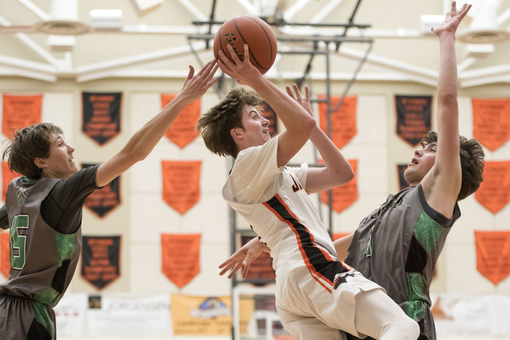 Jackson Broncs basketball